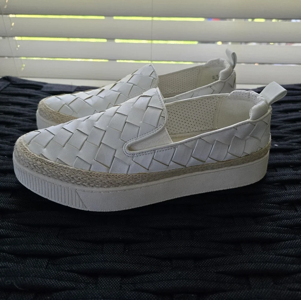 Franco Sarto stylish woven